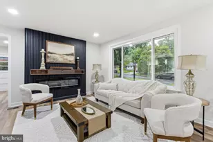 3629 Parklane Rd, Fairfax, VA 22030 - Photo 2