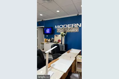 10010 Main Street, Fairfax, VA 22031 - Photo 2