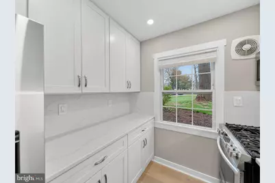 9489 Fairfax Boulevard #101, Fairfax, VA 22031 - Photo 10