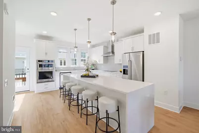 10817 Cedar Avenue, Fairfax, VA 22030 - Photo 2