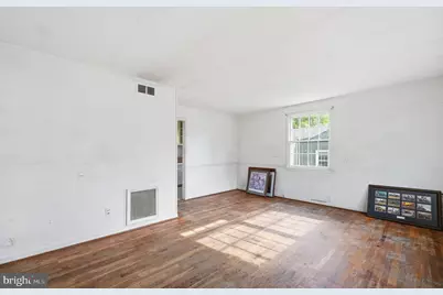 4103 Chestnut Street, Fairfax, VA 22030 - Photo 6