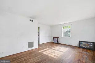 4103 Chestnut St, Fairfax, VA 22030 - Photo 6