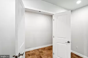 10167 Fair Woods Dr, Fairfax, VA 22030 - Photo 18