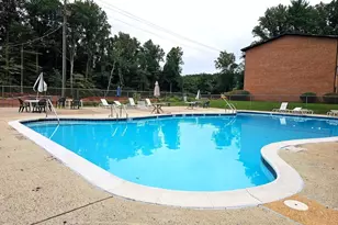 10167 Fair Woods Dr, Fairfax, VA 22030 - Photo 28