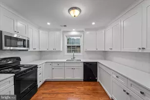 3885 Chain Bridge Rd, Fairfax, VA 22030 - Photo 10