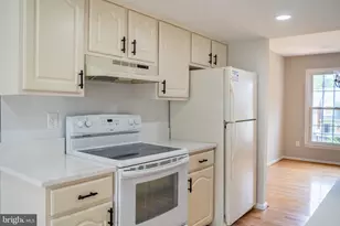 3970 Bradwater St, Fairfax, VA 22031 - Photo 12