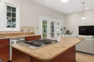 4119 Trowbridge St, Fairfax, VA 22030 - Photo 12