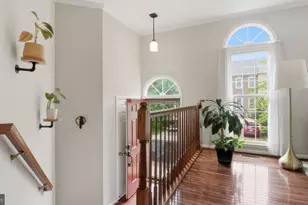 4119 Trowbridge St, Fairfax, VA 22030 - Photo 2