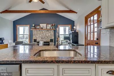 10837 Warwick Avenue, Fairfax, VA 22030 - Photo 12