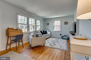 10837 Warwick Ave, Fairfax, VA 22030 - Photo 2