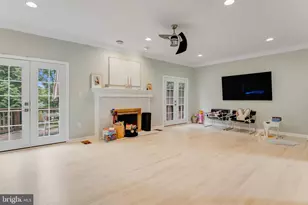 10219 Aspen Willow Dr, Fairfax, VA 22032 - Photo 10