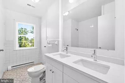 10705 Oak Place, Fairfax, VA 22030 - Photo 22