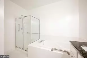10328 Sager Ave, Fairfax, VA 22030 - Photo 16