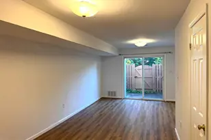11109 Littlebrook Ln, Fairfax, VA 22030 - Photo 12