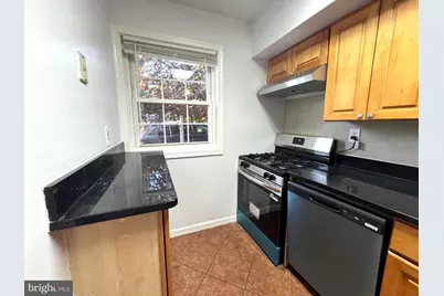 11109 Littlebrook Lane, Fairfax, VA 22030 - Photo 6