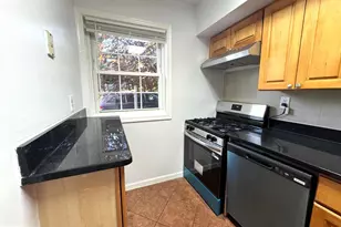 11109 Littlebrook Ln, Fairfax, VA 22030 - Photo 6