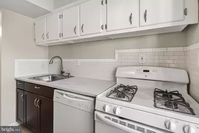 9445 Fairfax Boulevard #102, Fairfax, VA 22031 - Photo 12