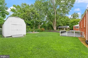 3912 Fairview Dr, Fairfax, VA 22031 - Photo 44