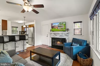 3912 Fairview Drive, Fairfax, VA 22031 - Photo 8