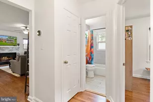 3912 Fairview Dr, Fairfax, VA 22031 - Photo 22