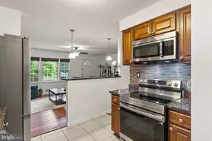 3912 Fairview Dr, Fairfax, VA 22031 - Photo 14