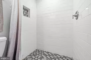 10208 Forest Ave, Fairfax, VA 22030 - Photo 38