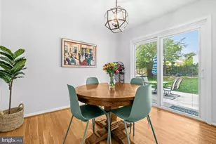 10208 Forest Ave, Fairfax, VA 22030 - Photo 12