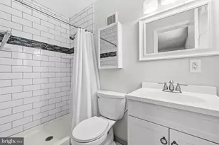 10208 Forest Ave, Fairfax, VA 22030 - Photo 30