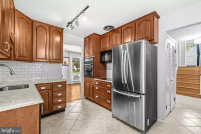 10208 Forest Avenue, Fairfax, VA 22030 - Photo 20