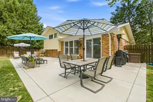 10208 Forest Ave, Fairfax, VA 22030 - Photo 44