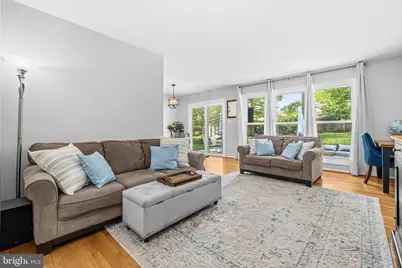 10208 Forest Avenue, Fairfax, VA 22030 - Photo 8
