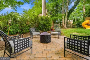 10208 Forest Ave, Fairfax, VA 22030 - Photo 48