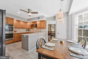 10371 Stratford Ave, Fairfax, VA 22030 - Photo 10