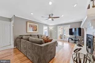 10371 Stratford Ave, Fairfax, VA 22030 - Photo 14