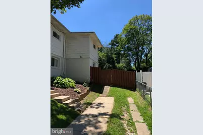 10615 Maple Street, Fairfax, VA 22030 - Photo 2