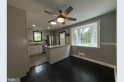 10831 Crest Street, Fairfax, VA 22030 - Photo 6