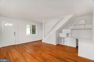 10623 Maple St, Fairfax, VA 22030 - Photo 4