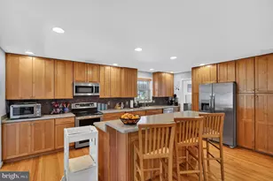 10207 Antietam Ave, Fairfax, VA 22030 - Photo 6