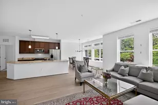 9430 Silver King Ct, Fairfax, VA 22031 - Photo 2
