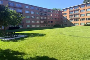 10570 Main St, Fairfax, VA 22030 - Photo 6