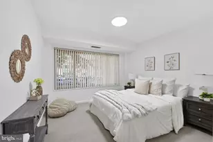 10570 Main St, Fairfax, VA 22030 - Photo 12