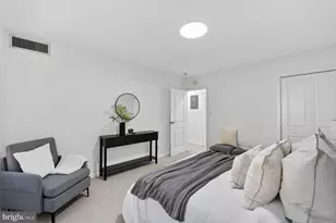 10570 Main St, Fairfax, VA 22030 - Photo 16