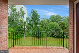 3961 Lyndhurst Dr, Fairfax, VA 22031 - Photo 18