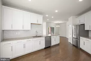 3985 Norton Pl, Fairfax, VA 22030 - Photo 12