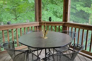10104 Scout Dr, Fairfax, VA 22030 - Photo 16