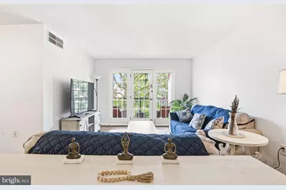 9459 Fairfax Boulevard #202, Fairfax, VA 22031 - Photo 2