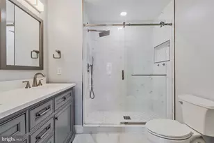 10449 Breckinridge Ln, Fairfax, VA 22030 - Photo 34