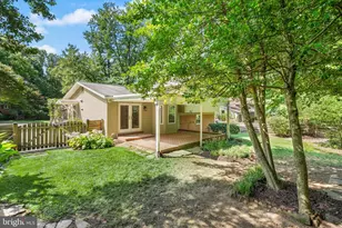 10222 Fox Ln, Fairfax, VA 22030 - Photo 30