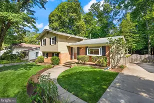 10222 Fox Ln, Fairfax, VA 22030 - Photo 4