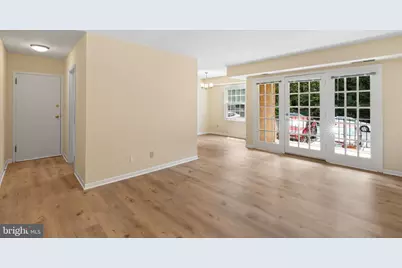 3901 Lyndhurst Drive #201, Fairfax, VA 22031 - Photo 6